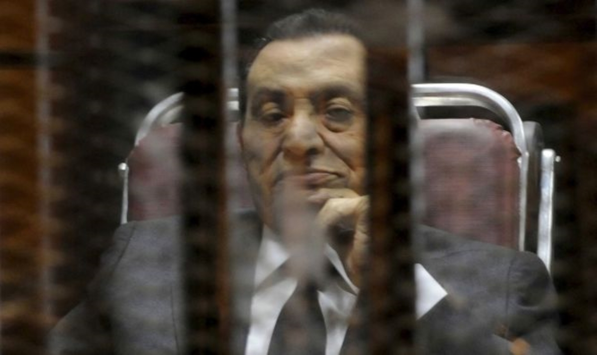 Хосни Мубарака приговорили к трем годам тюрьмы