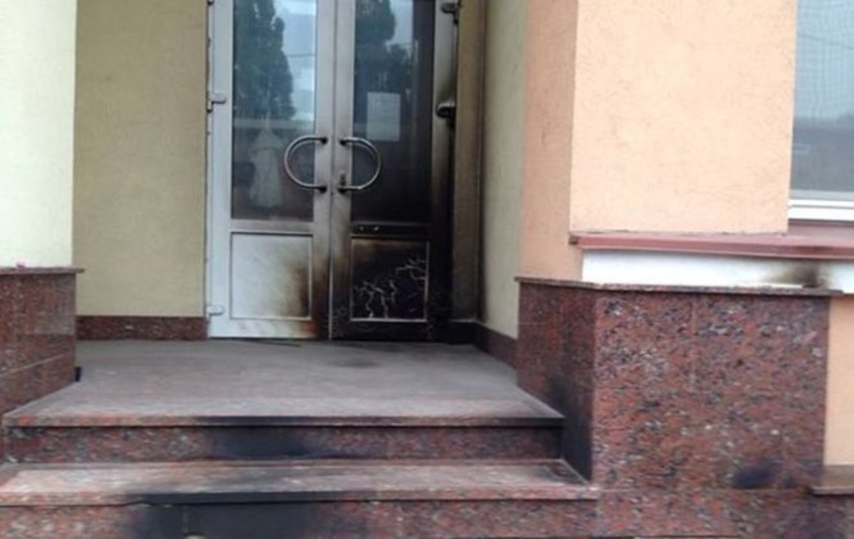 Офис Русского радио в Киеве подожгли неизвестные