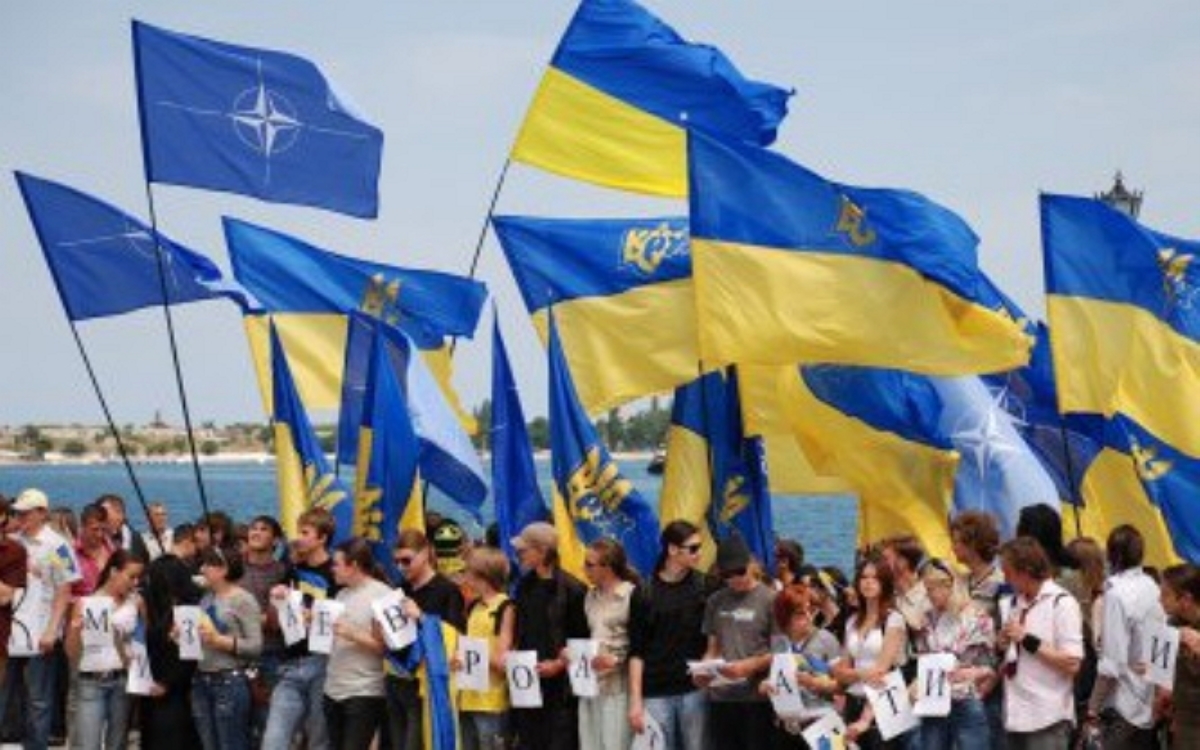 Поддержка украинцами членства в НАТО выросла втрое