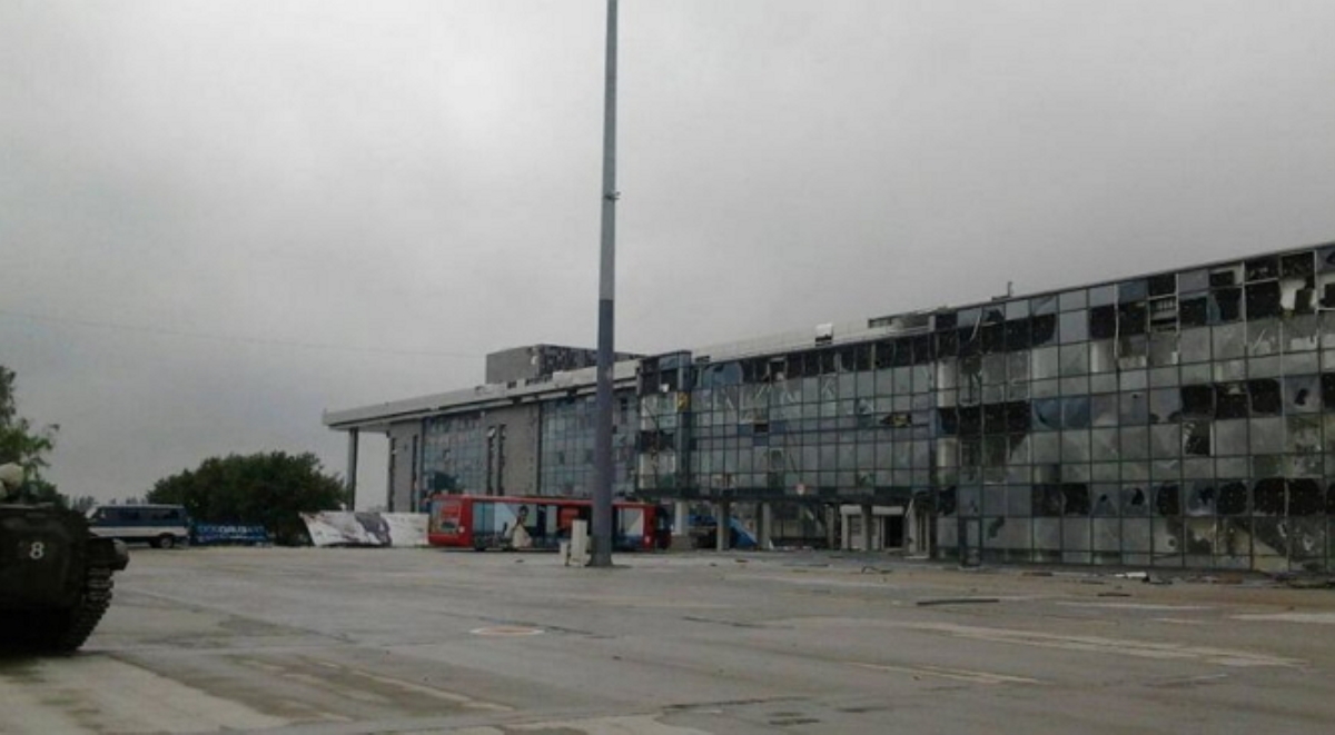 Боевики ДНР штурмуют аэропорт Донецка