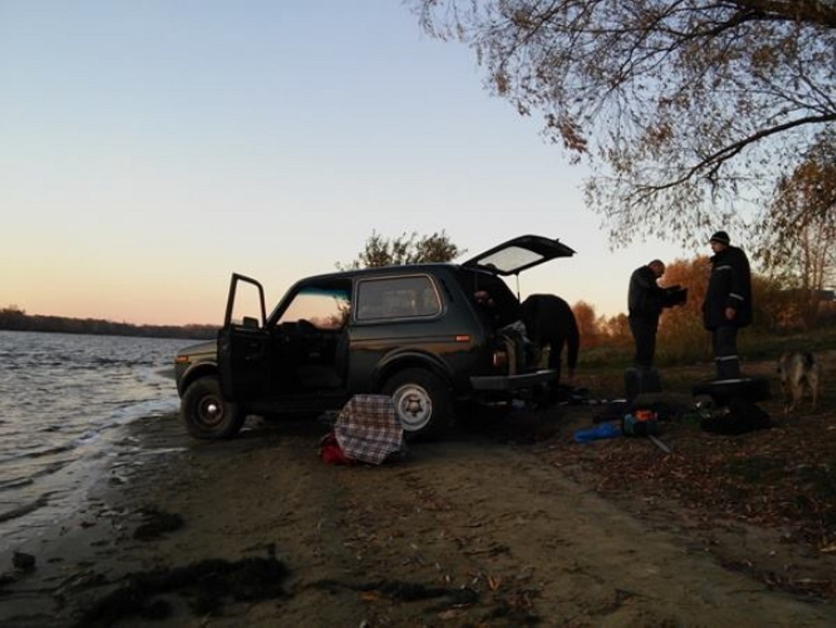 В Киеве в реке утонул автомобиль, погиб водитель