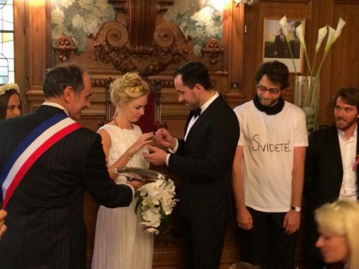 Активистка FEMEN Шевченко вышла замуж за фотографа в Париже