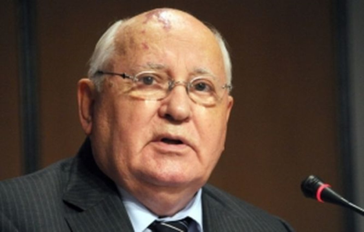 Горбачев заметил, что Путин начинает считать себя Богом