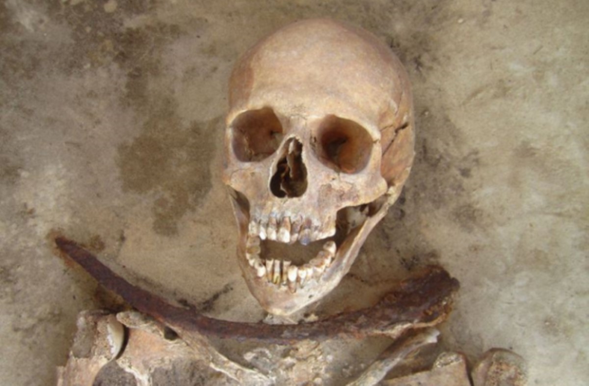 На польском кладбище обнаружены останки вампиров
