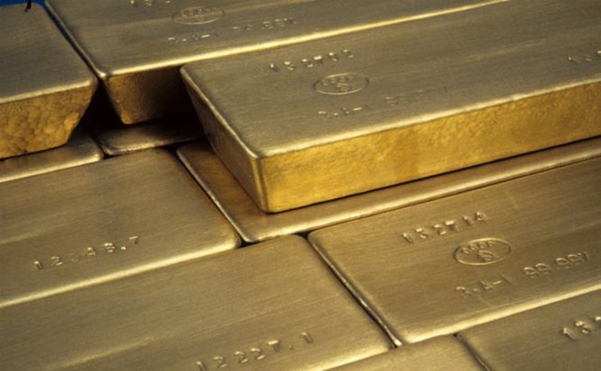 Россиянка украла 10 кг золота, чтобы свозить семью на курорт