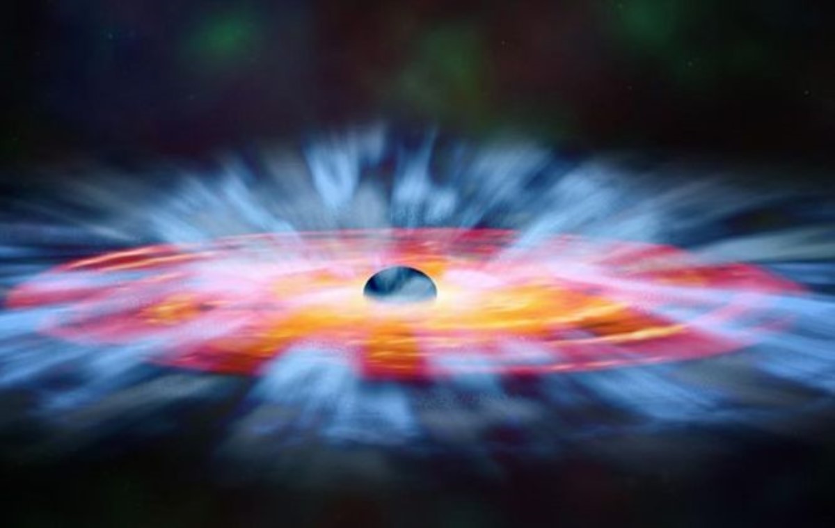 NASA продемонстрировало изображение черной дыры