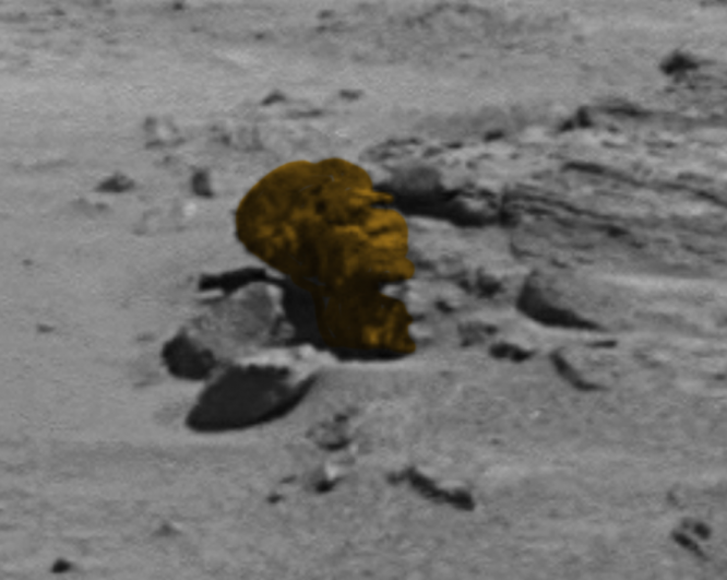 На Марсе обнаружили голову каменного великана