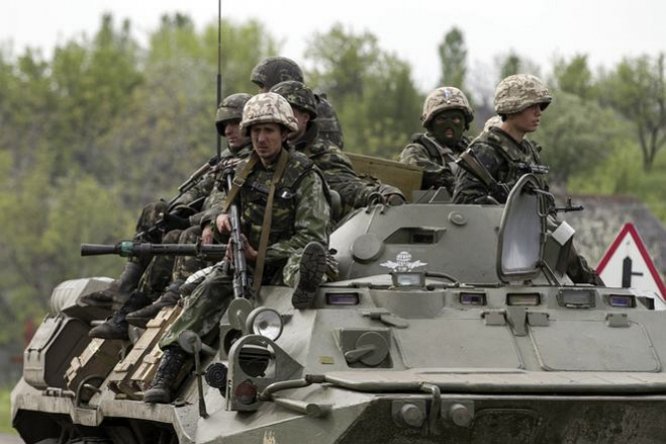 Эксперт объяснил, почему на Донбассе не введено военное положение