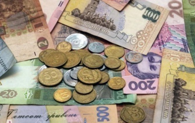 В Украине снизился показатель средней зарплаты