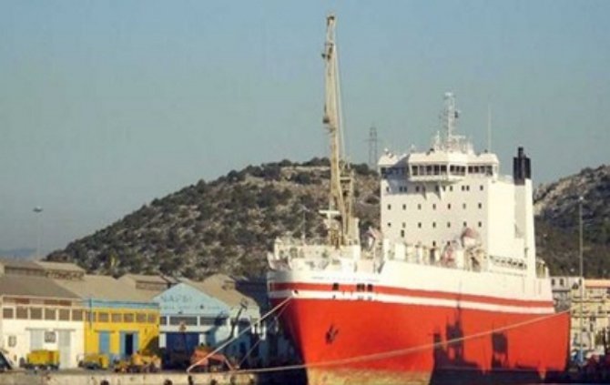 Украина арестовала иностранное судно за заход в Севастополь