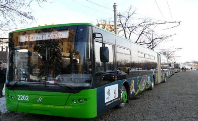 В Харькове из-за обледенения контактной сети не ходят троллейбусы и трамваи