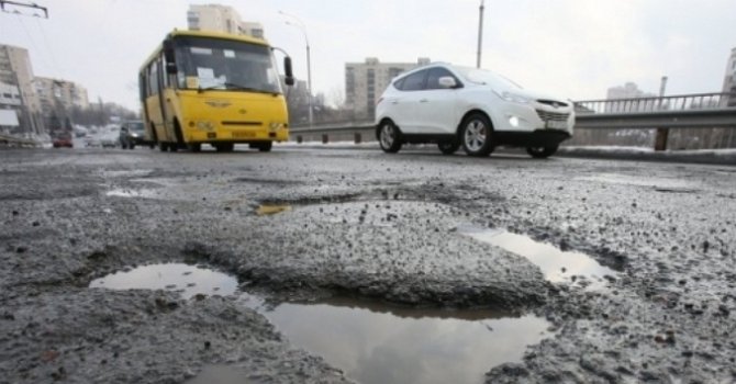 На ремонт дорог потратят $400 миллионов кредитных средств