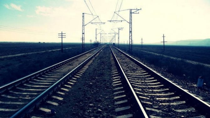 В Донецкой области диверсанты подорвали поезд