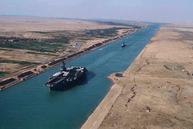 В Египте вскоре запустят новое русло Суэцкого канала