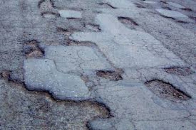 «Укравтодор» ямочный ремонт дорог завершит в середине лета
