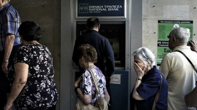 В Греции после трехнедельного перерыва открываются банки