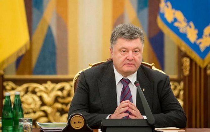 Донбасс будет свободно говорить и на украинском, и на русском - Порошенко