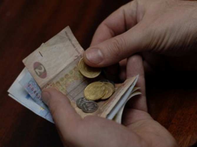 Даже в 2023-м средняя зарплата украинца будет на 20% ниже, чем в 2013-м году - эксперт