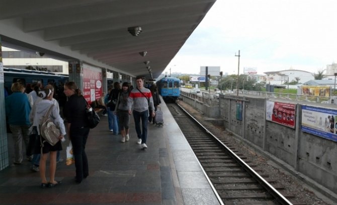 С 1 сентября метро Киева сократит интервал движения поездов