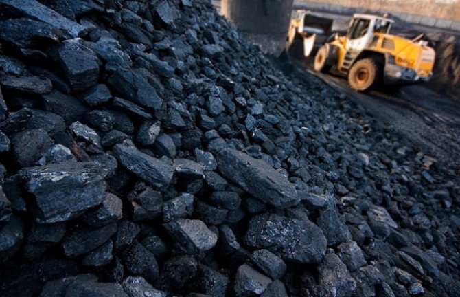 В Украине за год добыча угля сократилась наполовину