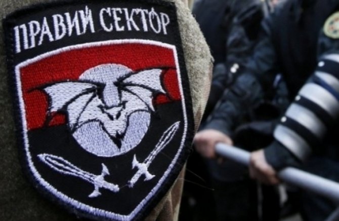 В Киеве ночью неизвестные кинули гранату в офис "Правого сектора"