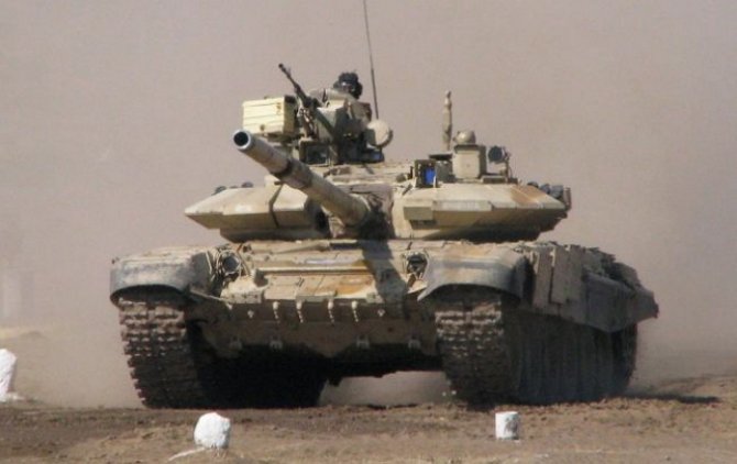 Россия перебросила танки в Сирию - СМИ