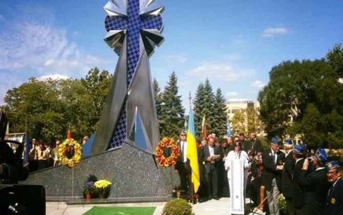 В США открыли памятник героям Небесной сотни