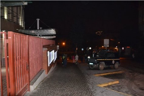 Во Львове на территории польского консульства ночью взорвалась урна
