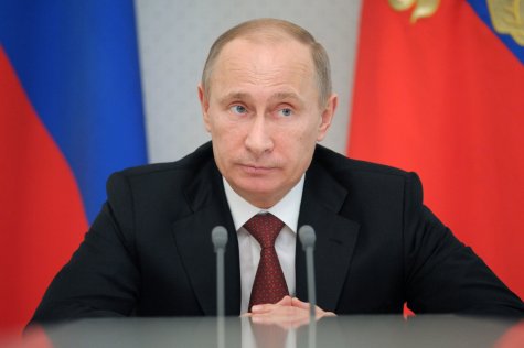 Путин потребовал преодолеть проблемы с энергоснабжением Крыма до 20 декабря