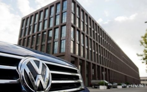 Продажи Volkswagen в США упали почти на четверть из-за скандала