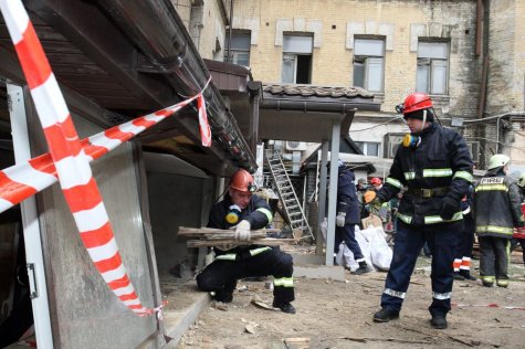Выживший строитель уточнил детали обрушении дома в Киеве
