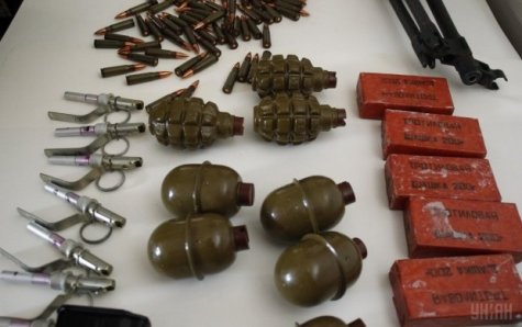 За месяц в Украине добровольно сдали в полицию более 4,5 тысяч единиц оружия
