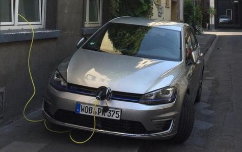 В Германии покупателям электромобилей компенсируют 4 тысячи евро