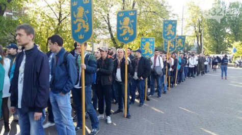 Во Львове состоялся парад вышиванок, посвященный годовщине дивизии СС «Галичина»