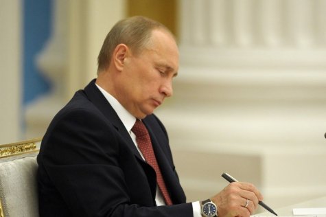 Путин лишит мандатов депутатов-прогульщиков Госдумы
