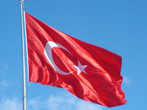 Еврокомиссия предложила отменить визы для граждан Турции