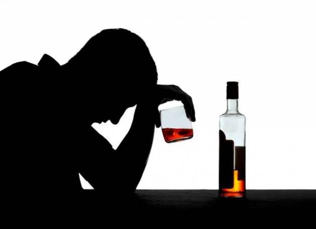 Медики считают, что алкоголь может стать причиной появления рака