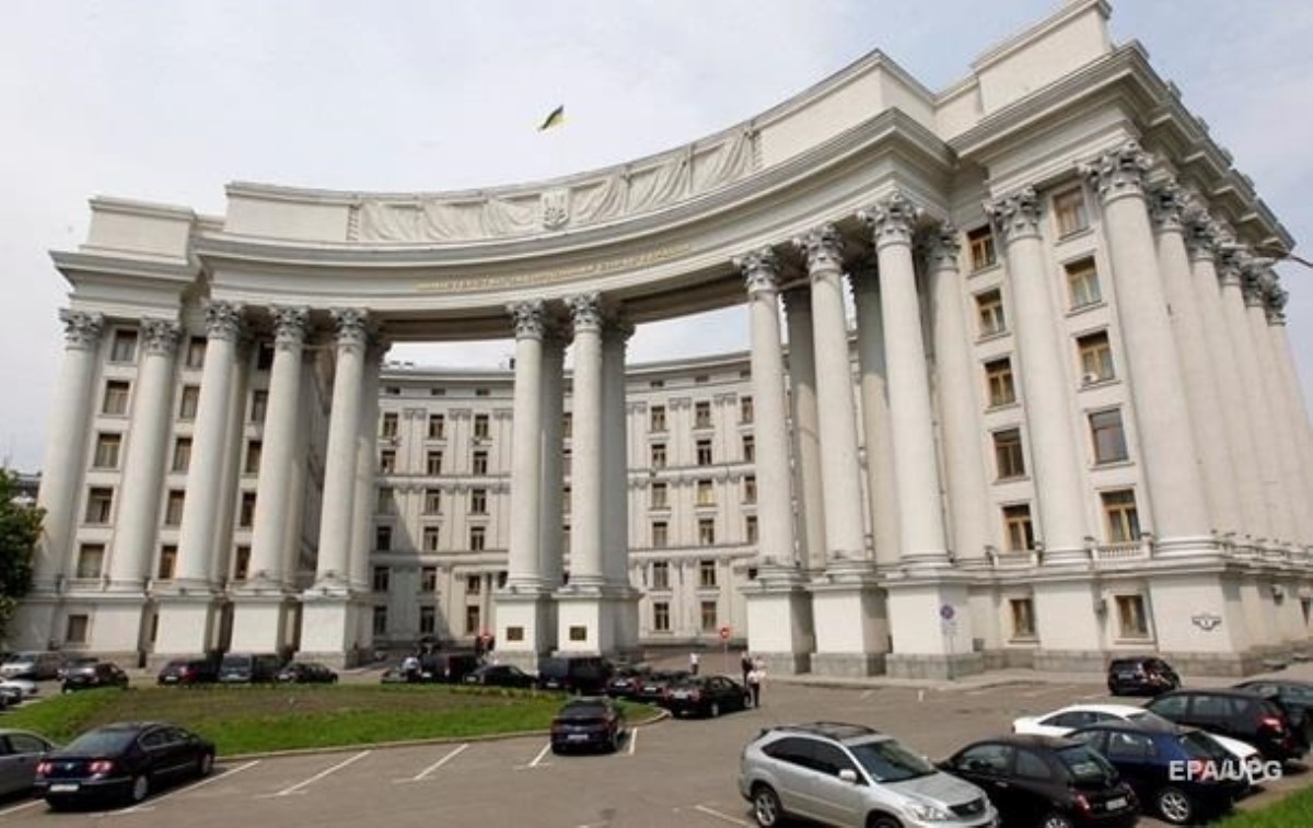 МИД Украины призывает мировую общественность повлиять на руководство РФ