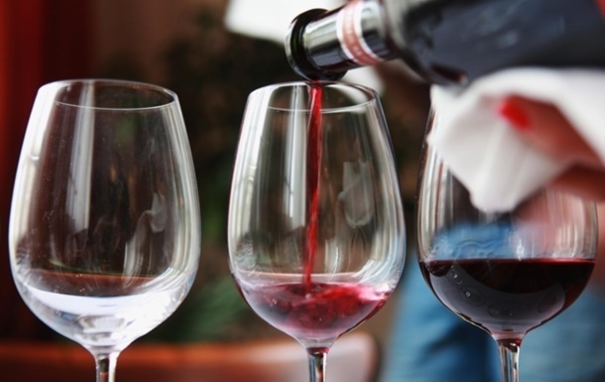Минимальные порции алкоголя могут быть опасными для здоровья - медики
