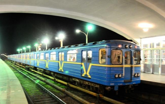 В Киеве изменили график работы метро в новогоднюю ночь