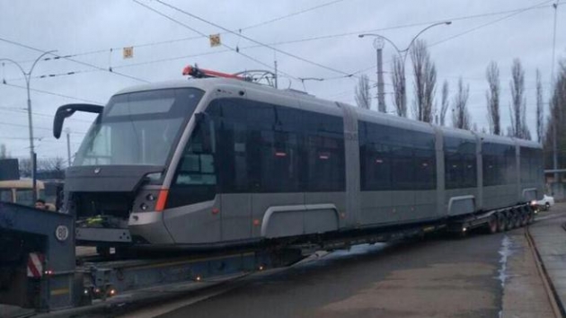 В Киев доставили очередной трамвай львовского производства