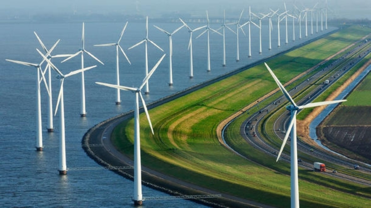 Поезда в Нидерландах перешли на питание от ветряных электростанций