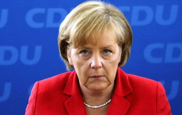 Меркель призвала ускорить депортацию нелегалов