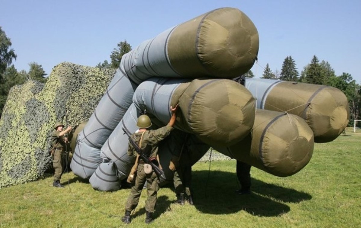 Армия РФ увеличила закупки надувного вооружения