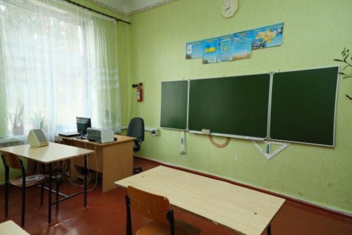На Харьковщине приостановлены занятия в школах