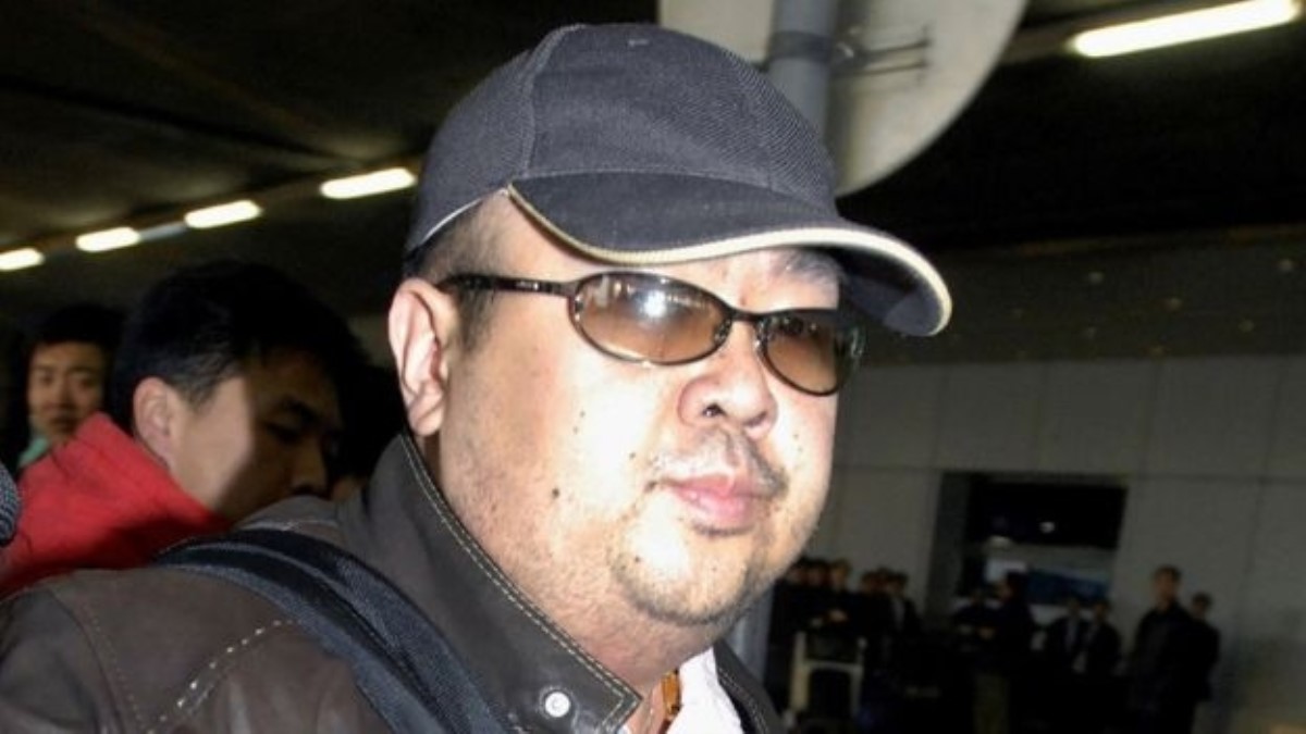 Брата Ким Чен Ына убили боевым отравляющим веществом