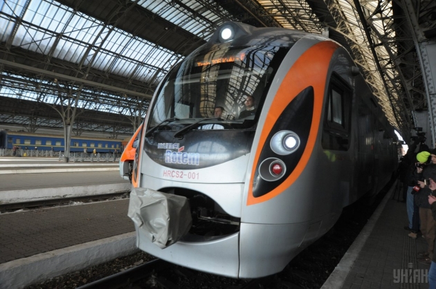 "Укрзализныця" готовит новые поезда в Польшу, Венгрию и Словакию