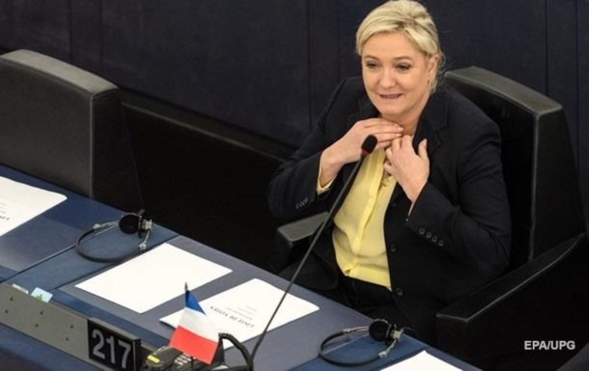 В Европарламенте лишили Марин Ле Пен неприкосновенности