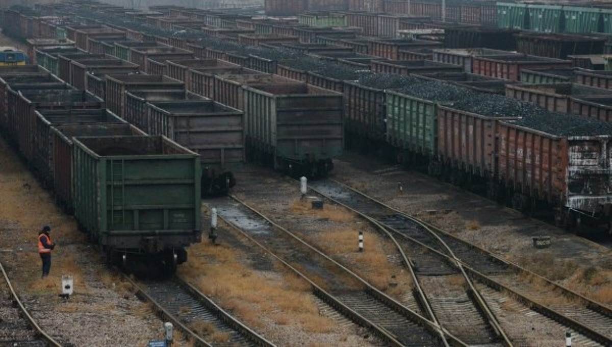 Начались поставки угля с шахт ОРДЛО в Россию - СМИ