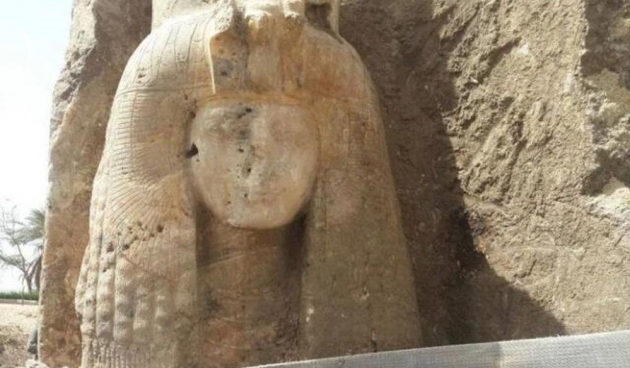 Археологи нашли в Египте статую бабушки Тутанхамона